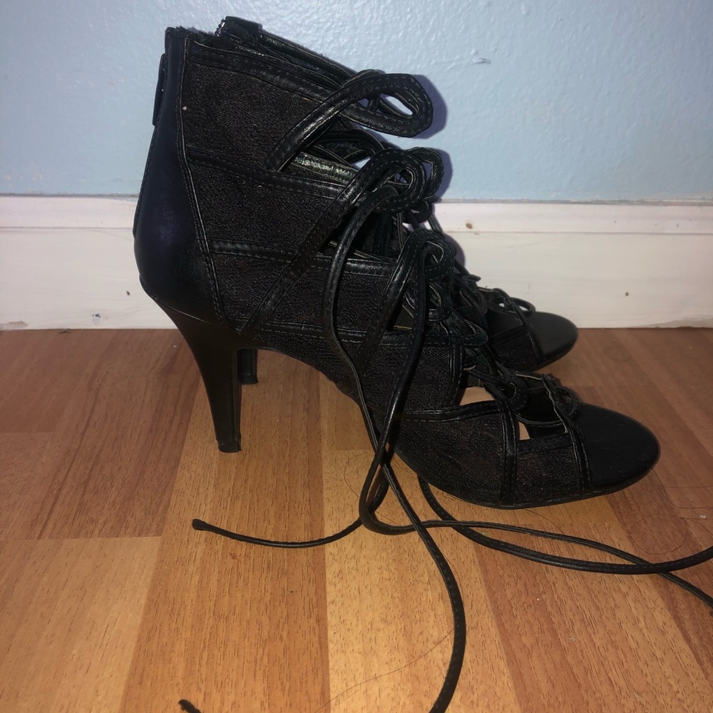 Lauren Conrad Black heels